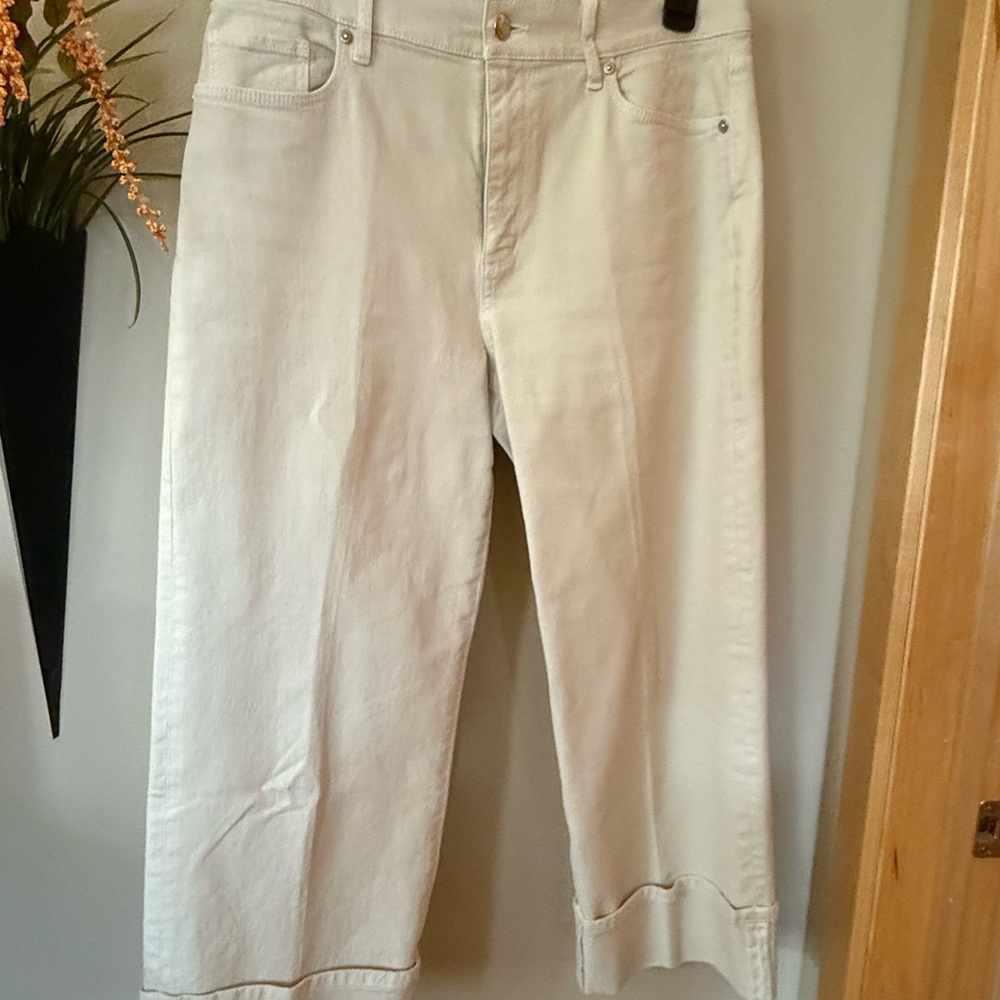 LOFT Cream Cropped Ankle Jeans